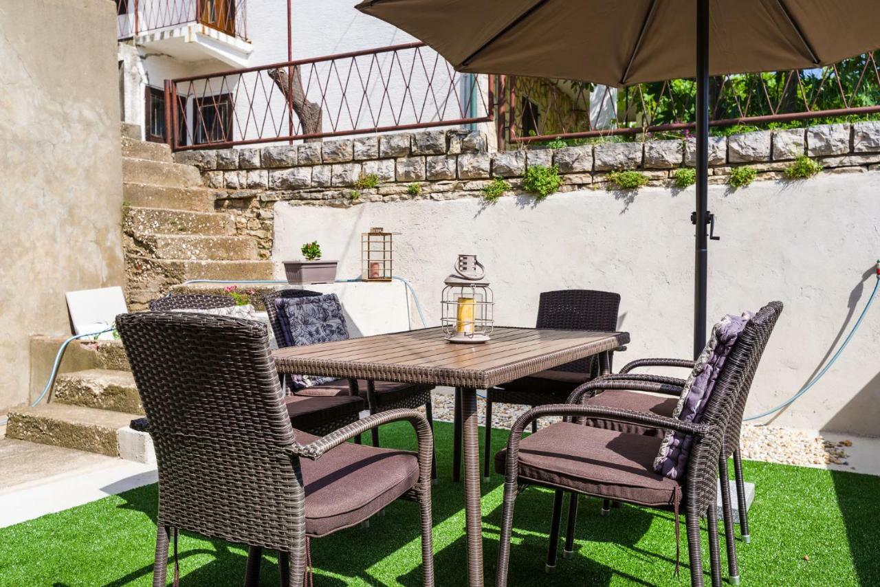 Apartment Newcity Novigrad (Dalmatia) Exterior foto